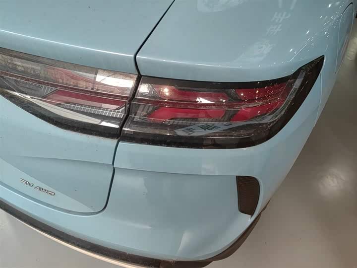 Фото 8 - Denza N7