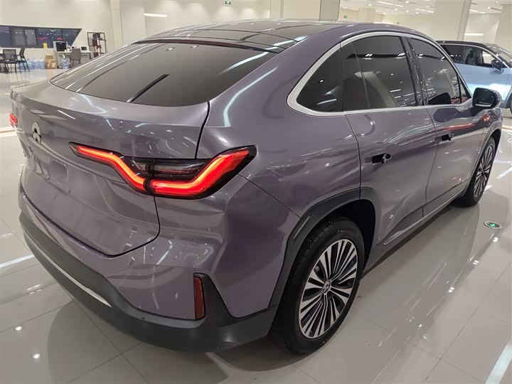 Фото 7 - Nio EC6