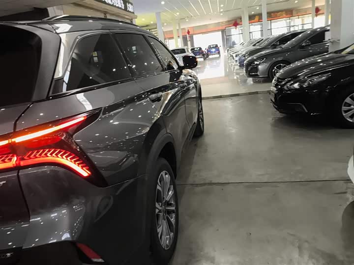 Фото 8 - Changan CS75 Plus