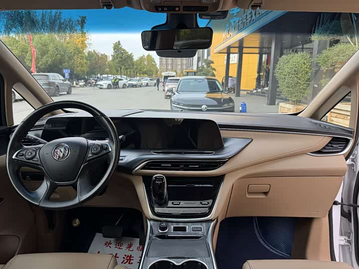 Фото 8 - Buick GL8 ES