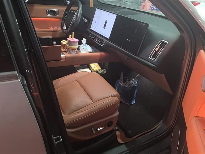 Фото 8 - LiXiang L6