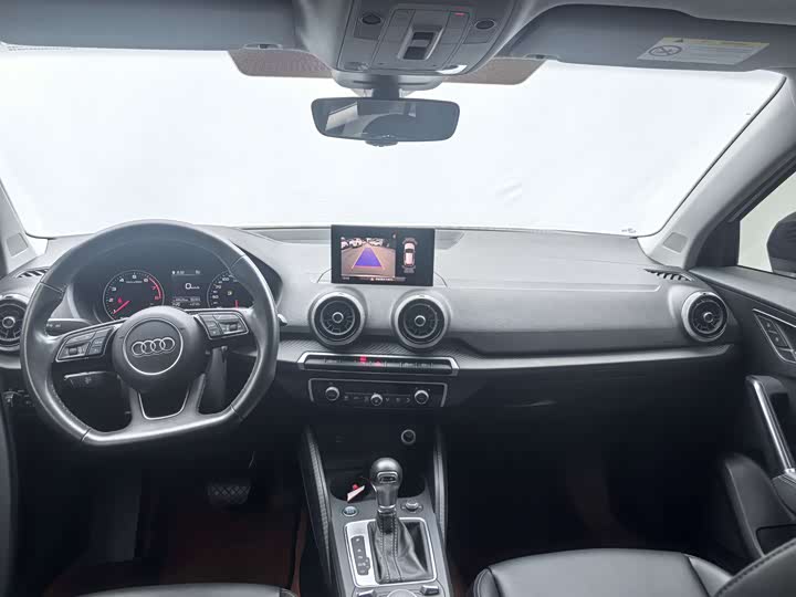 Фото 6 - Audi Q2L