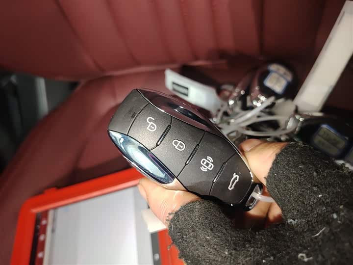 Фото 9 - Hongqi H5 Hybrid