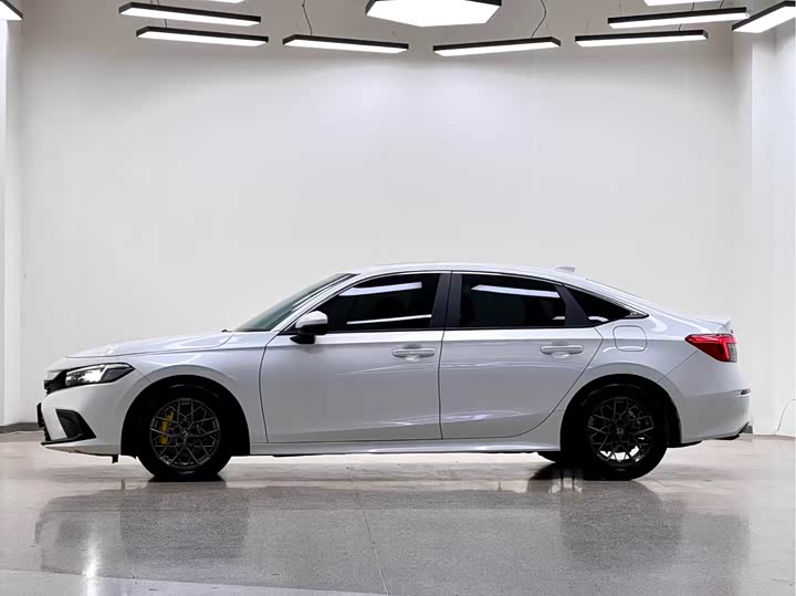 Фото 4 - Honda Civic