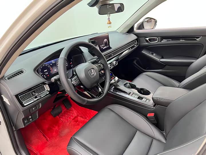 Фото 6 - Honda Civic