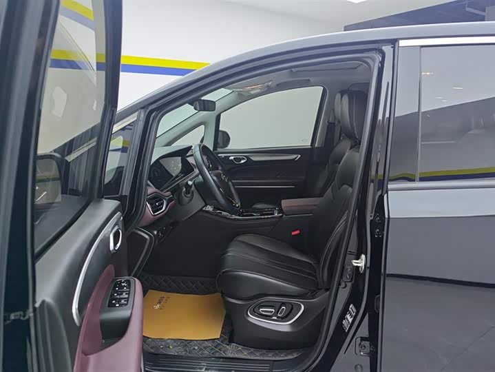 Фото 9 - GAC Trumpchi M6