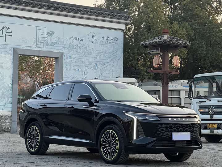 Фото 3 - Exeed RX