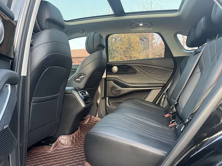 Фото 8 - Exeed RX