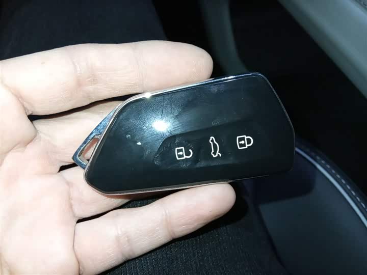 Фото 9 - Volkswagen Teramont Pro