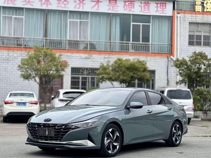 Фото 1 - Hyundai Elantra N line