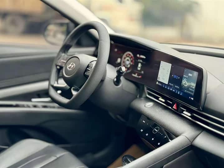 Фото 8 - Hyundai Elantra N line