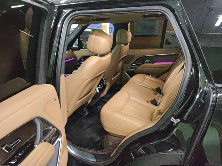 Photo 3 - Land Rover Range Rover