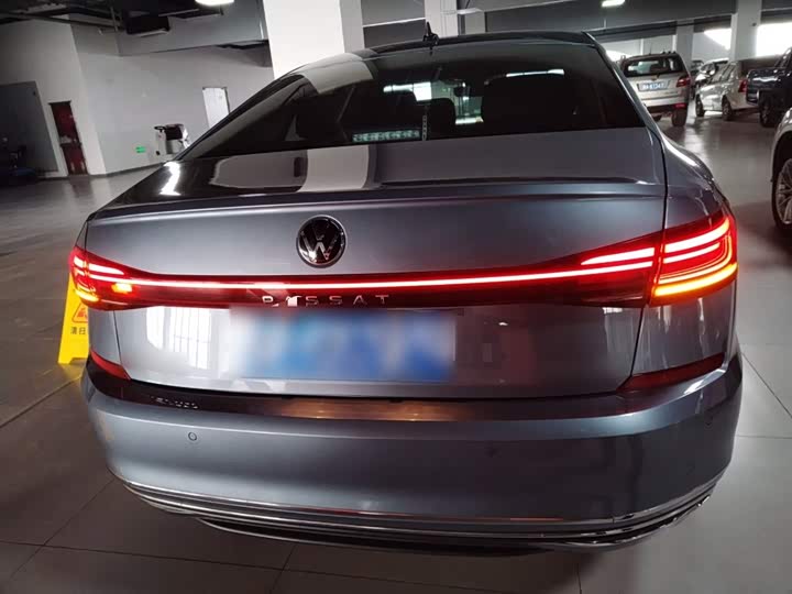 Фото 6 - Volkswagen Passat