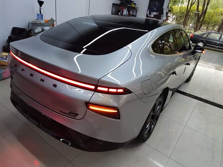 Фото 7 - XPeng P7