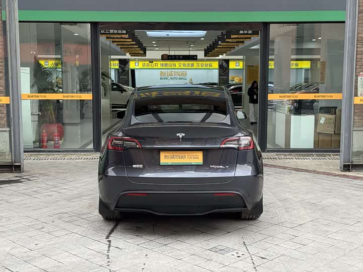 Фото 5 - Tesla Model Y
