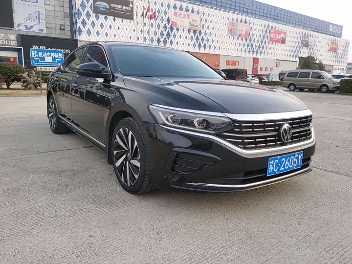 Фото 7 - Volkswagen Passat