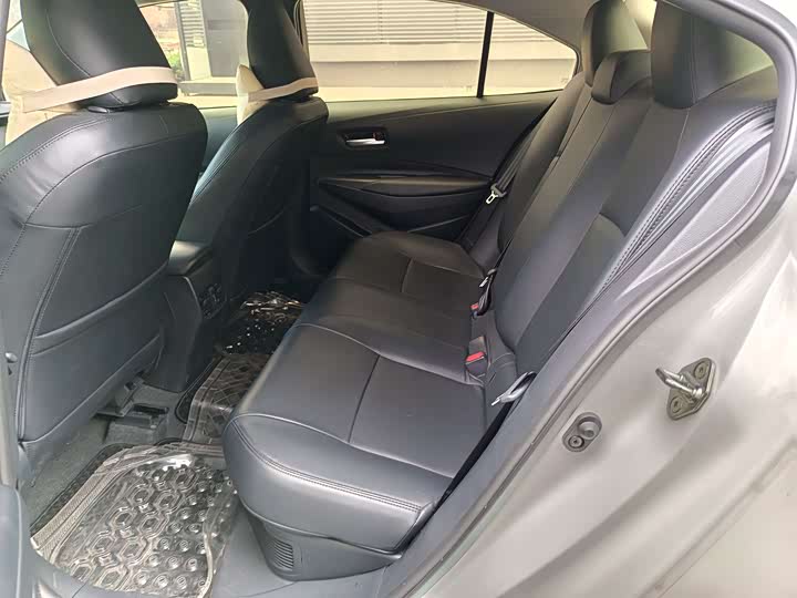 Фото 6 - Toyota Corolla