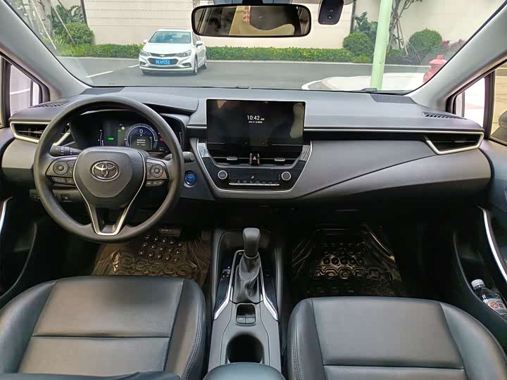 Фото 7 - Toyota Corolla