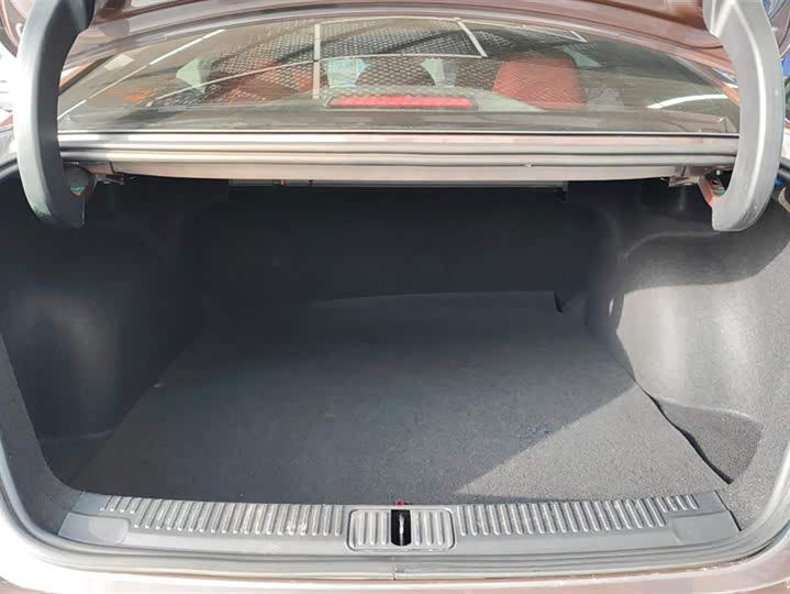 Фото 4 - MG Motor 5