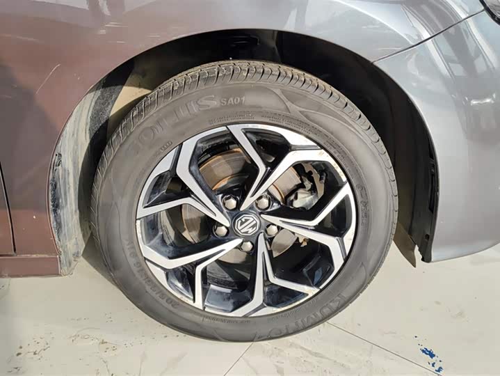 Фото 6 - MG Motor 5