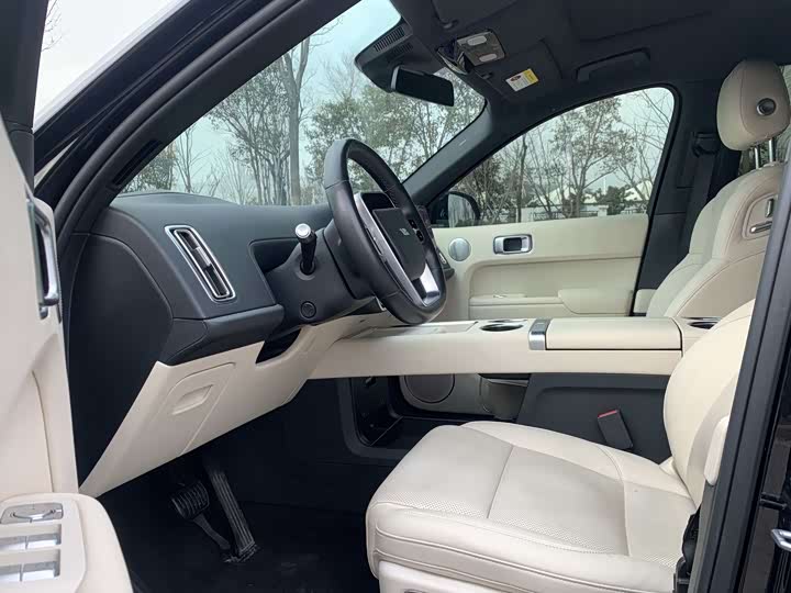 Фото 7 - LiXiang L8