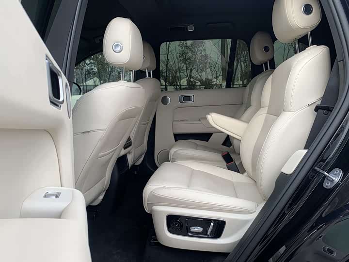 Фото 8 - LiXiang L8