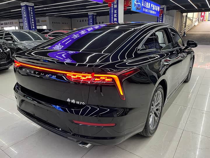 Фото 9 - Bestune B70