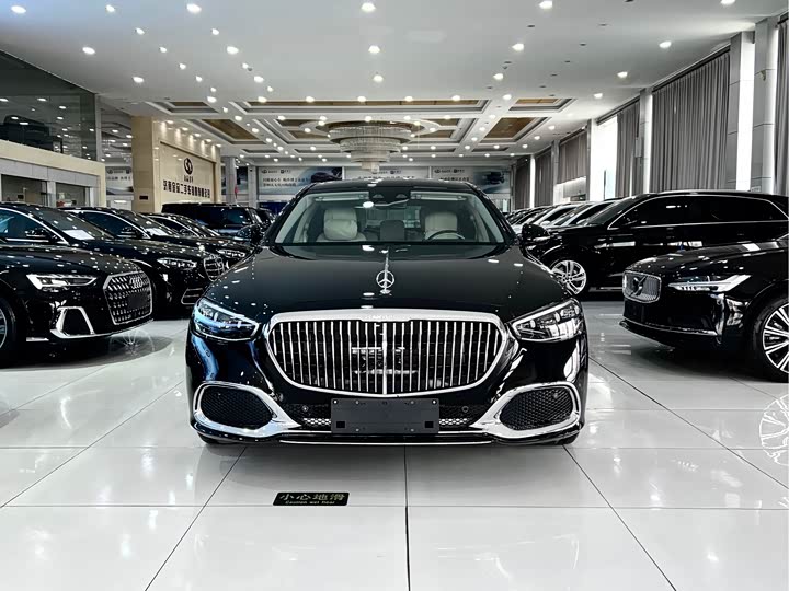 Фото 3 - Mercedes-Benz Maybach S-Class