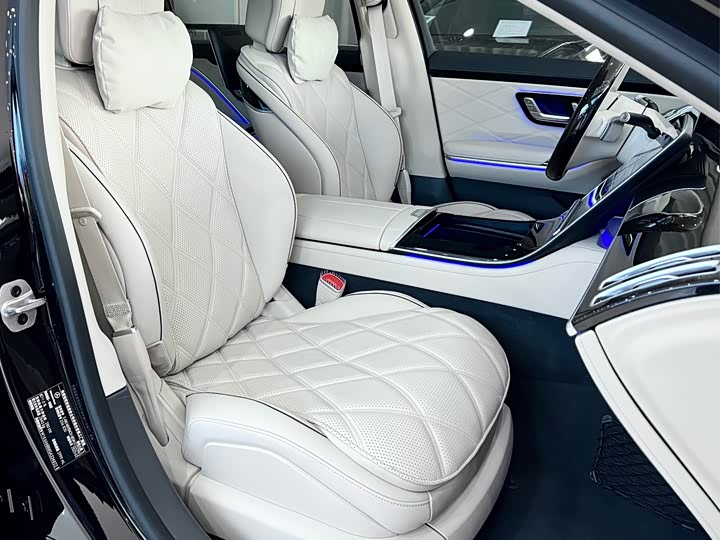 Фото 8 - Mercedes-Benz Maybach S-Class