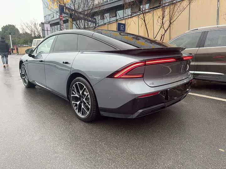 Фото 9 - XPeng F57