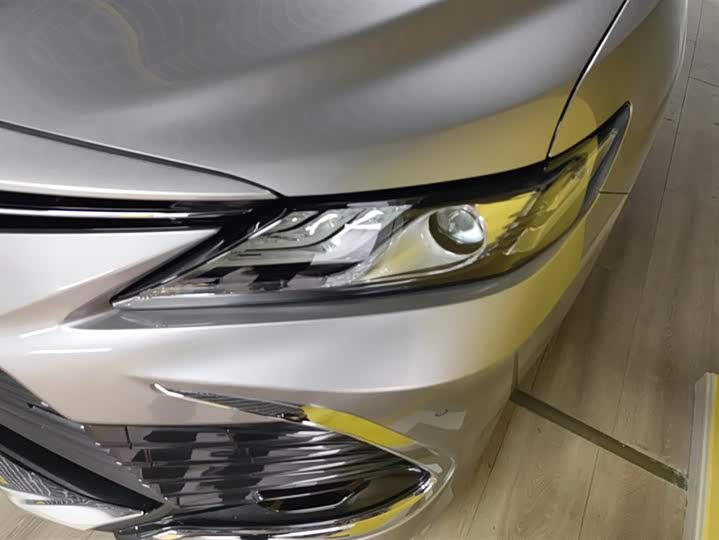 Фото 5 - Toyota Camry