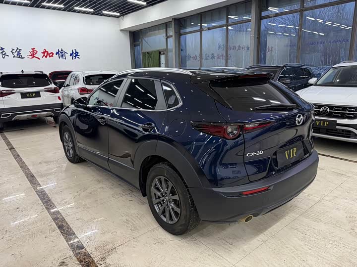 Фото 3 - Mazda CX-30