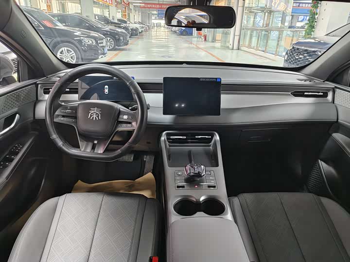 Фото 9 - BYD Qin Plus