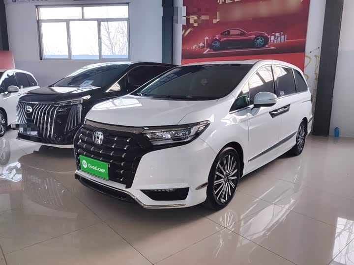 Фото 2 - Honda Elysion