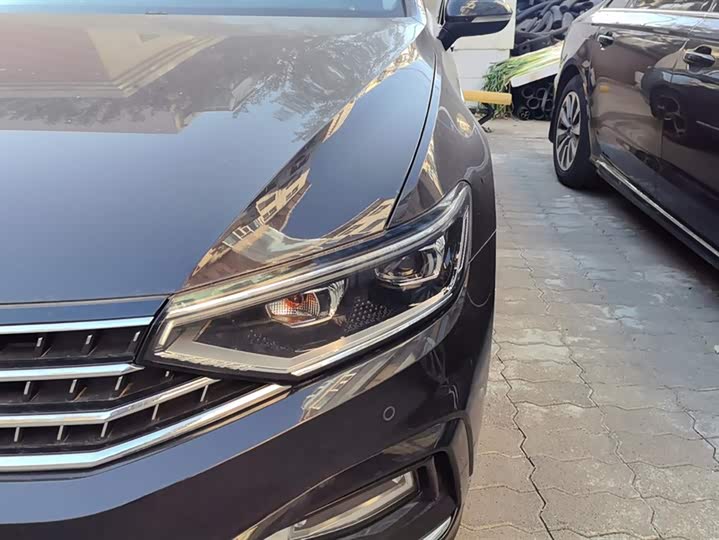 Фото 5 - Volkswagen Magotan