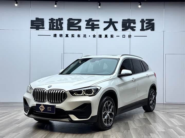 Фото 8 - BMW X1