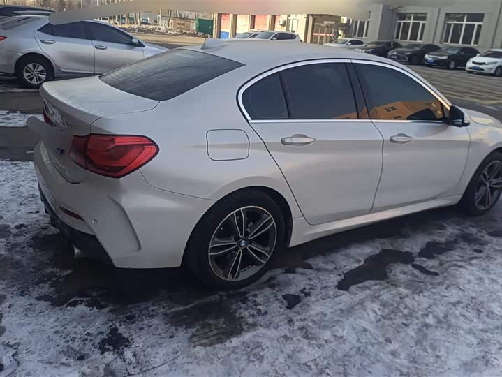 Фото 3 - BMW 1 Series