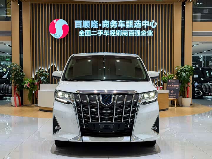 Фото 2 - Toyota Alphard