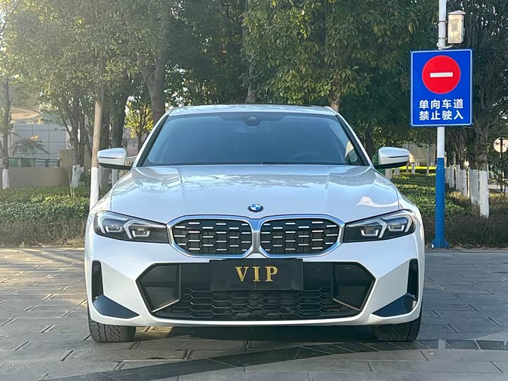 Фото 2 - BMW 3 Series