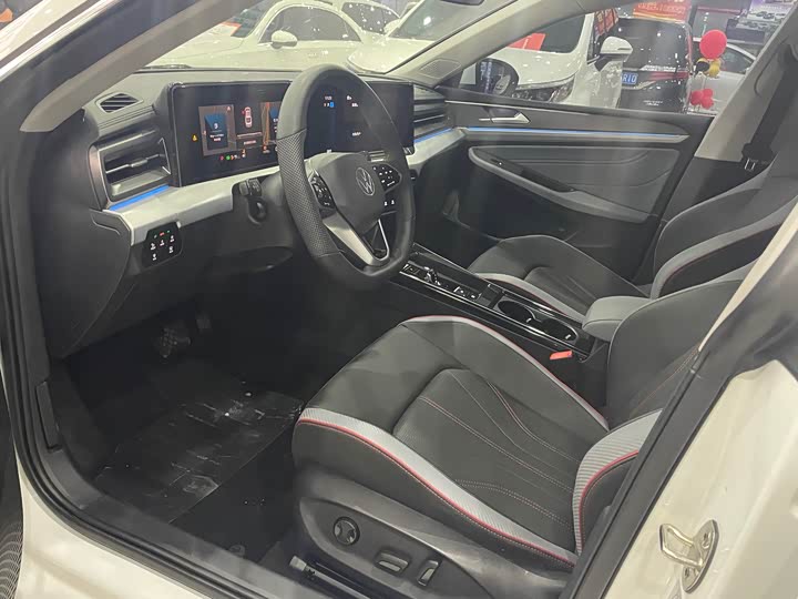 Фото 4 - Volkswagen Lamando L