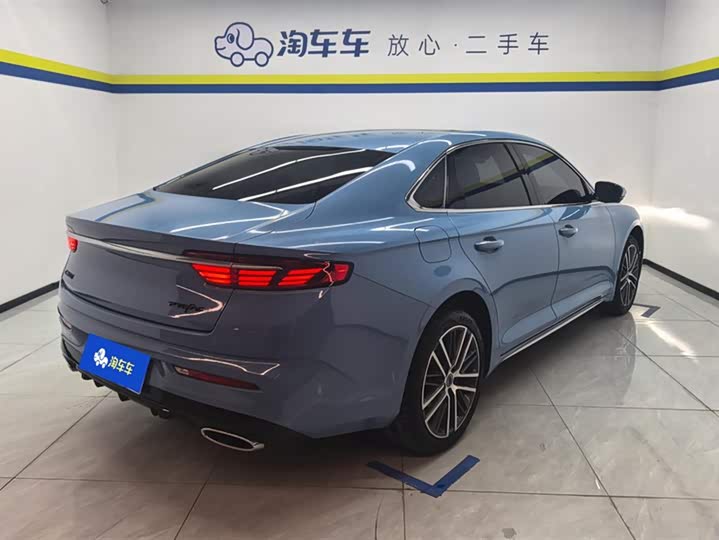 Фото 3 - Geely Preface