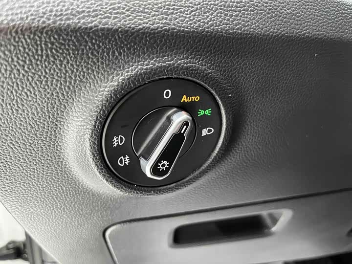 Фото 9 - Volkswagen Tayron