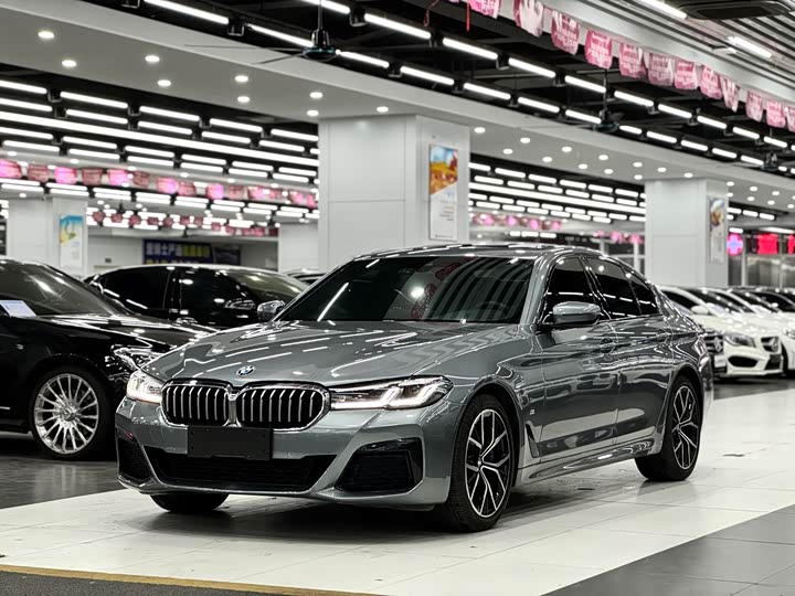 Фото 1 - BMW 5 Series