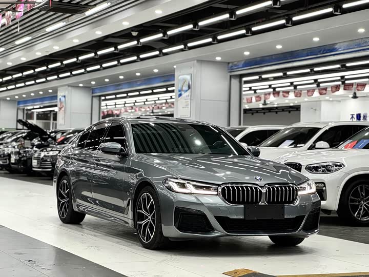 Фото 3 - BMW 5 Series