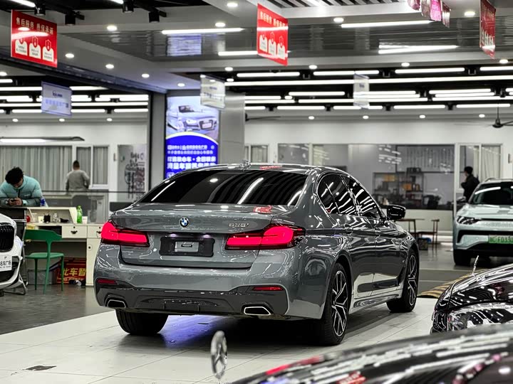 Фото 6 - BMW 5 Series