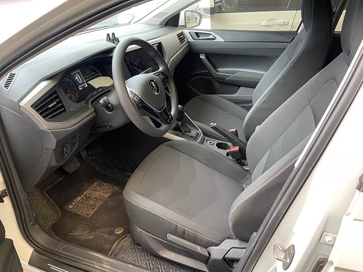 Фото 4 - Volkswagen Polo