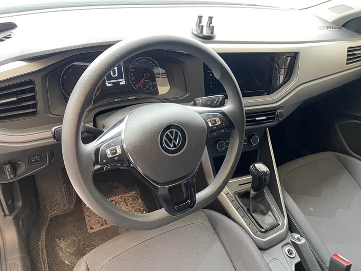 Фото 5 - Volkswagen Polo
