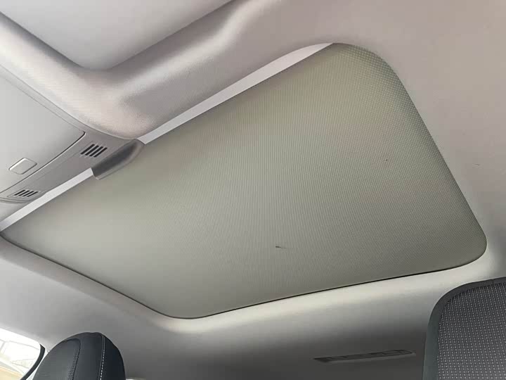 Фото 7 - Volkswagen Polo