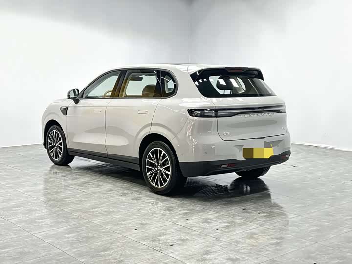 Фото 6 - Leapmotor B10