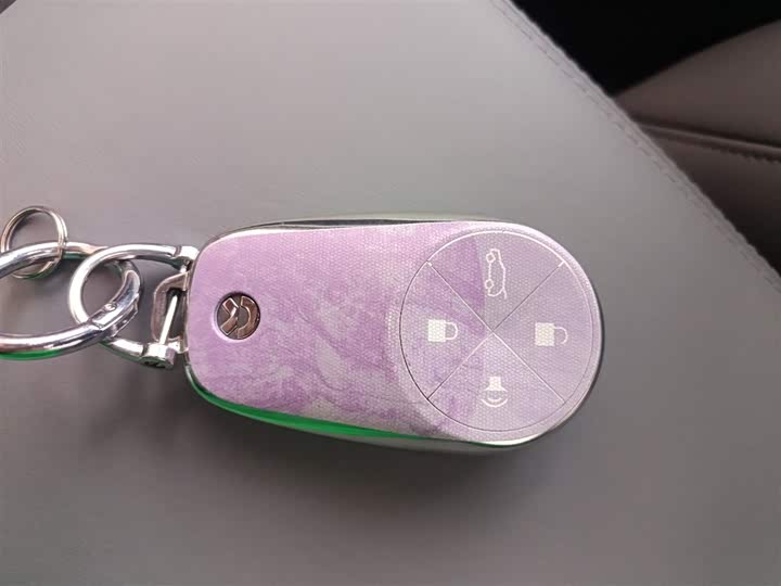 Фото 9 - Nio EC6